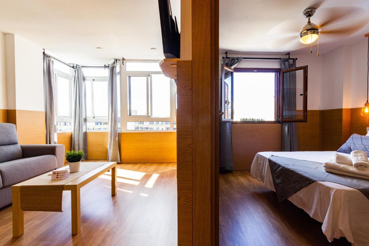 Coral Friendly Holiday Home 플라야 델 잉글스 외부 사진